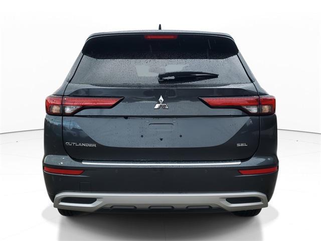 new 2024 Mitsubishi Outlander car