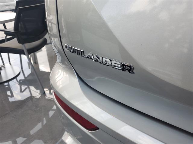 new 2025 Mitsubishi Outlander PHEV car, priced at $48,905