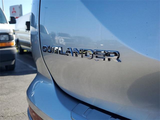new 2024 Mitsubishi Outlander car, priced at $30,332
