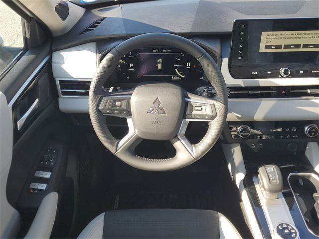new 2025 Mitsubishi Outlander car, priced at $38,890