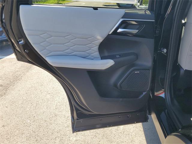 new 2025 Mitsubishi Outlander car, priced at $40,395