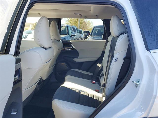 new 2025 Mitsubishi Outlander car, priced at $38,610