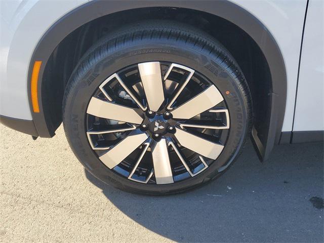 new 2025 Mitsubishi Outlander car, priced at $38,610