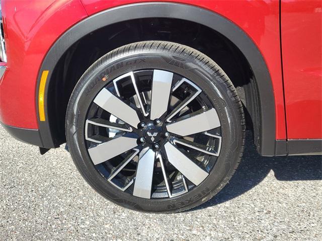 new 2025 Mitsubishi Outlander car, priced at $35,715