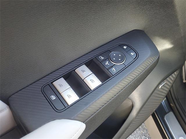 new 2025 Mitsubishi Outlander car, priced at $40,045