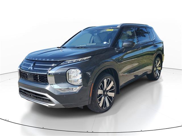 new 2025 Mitsubishi Outlander car, priced at $40,045