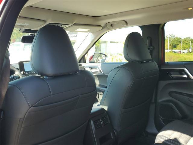 new 2025 Mitsubishi Outlander PHEV car