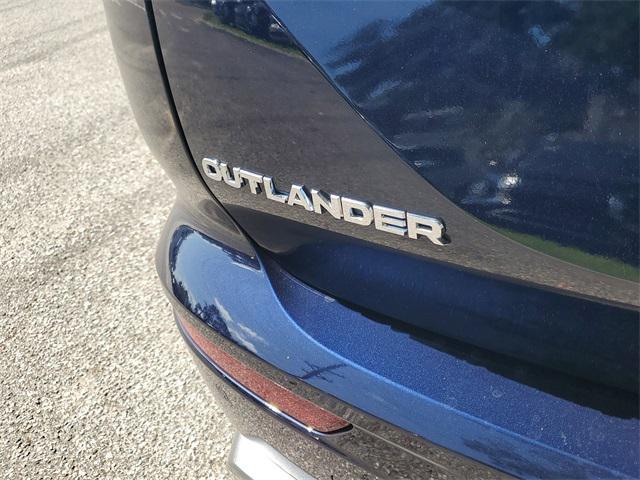 new 2025 Mitsubishi Outlander car, priced at $40,045
