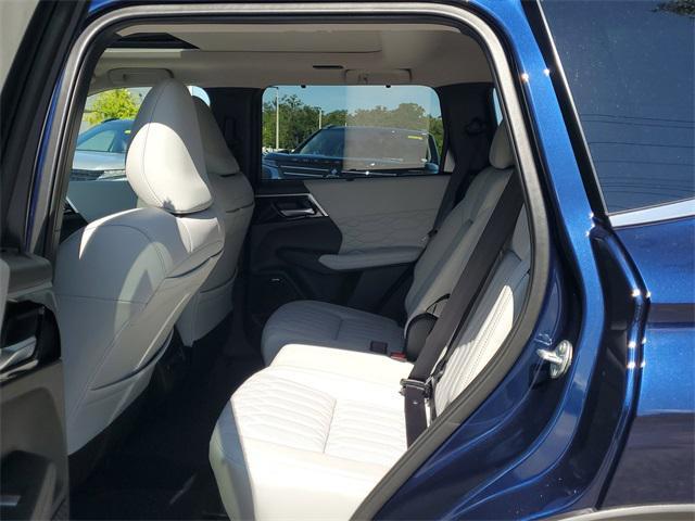 new 2025 Mitsubishi Outlander car, priced at $40,045