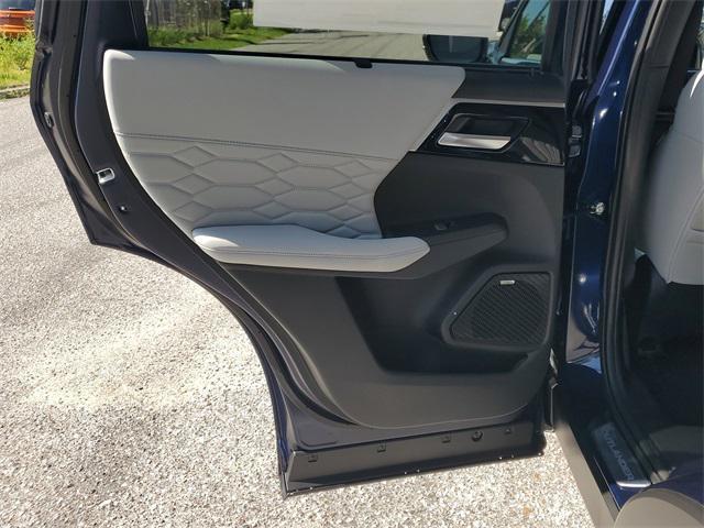 new 2025 Mitsubishi Outlander car, priced at $40,045