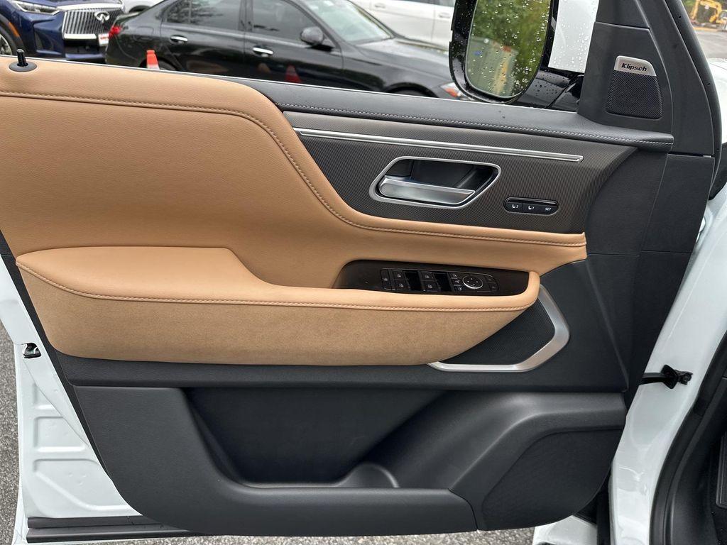 new 2026 INFINITI QX80 car, priced at $98,055
