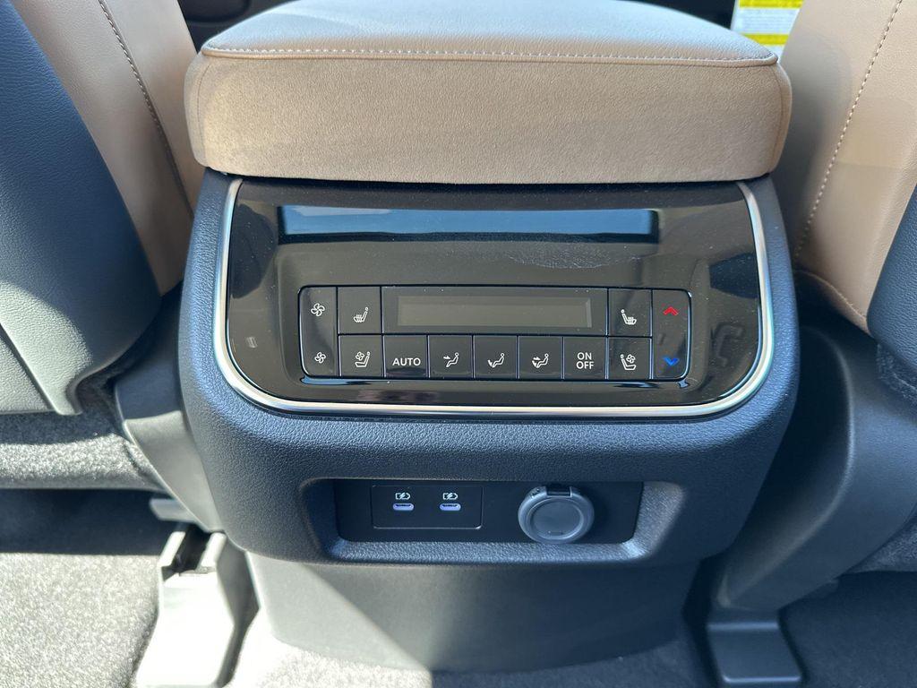 new 2025 INFINITI QX80 car, priced at $82,194