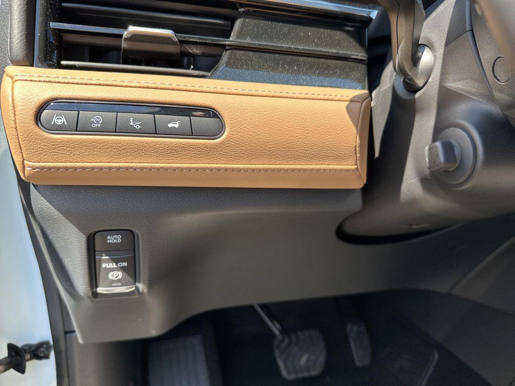 new 2025 INFINITI QX80 car, priced at $82,194