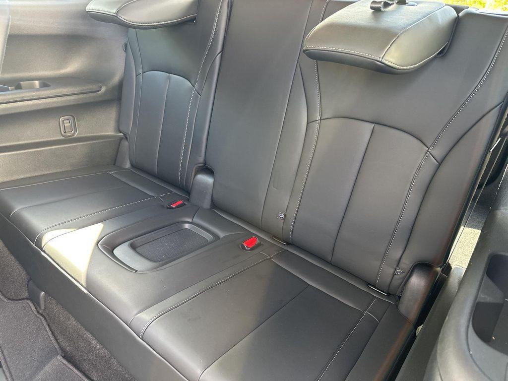 used 2025 INFINITI QX60 car, priced at $39,900