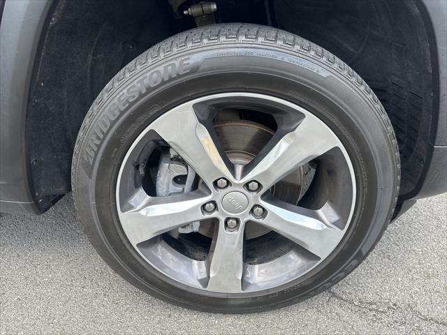 used 2021 Jeep Grand Cherokee L car, priced at $28,000