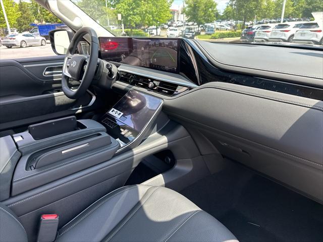new 2025 INFINITI QX80 car, priced at $102,640