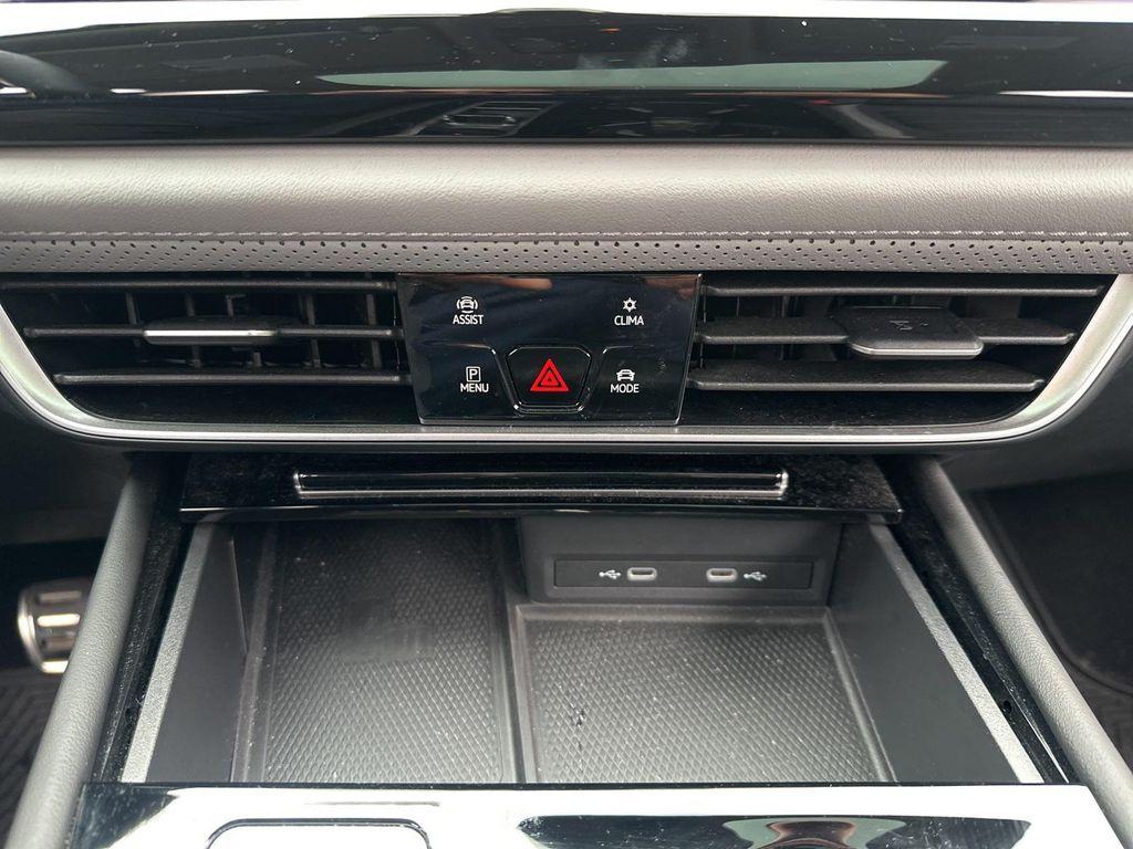 used 2024 Volkswagen Atlas car, priced at $37,200