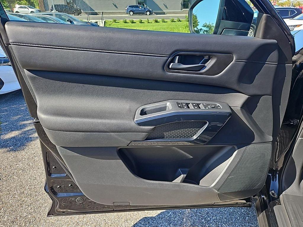 used 2024 Nissan Pathfinder car, priced at $29,500