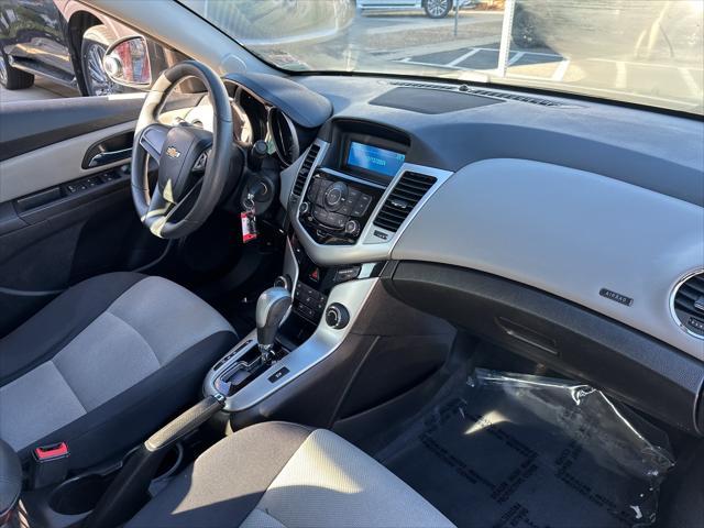 used 2015 Chevrolet Cruze car, priced at $4,995