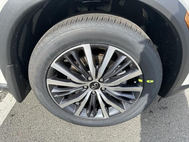 new 2025 INFINITI QX60 car, priced at $62,820