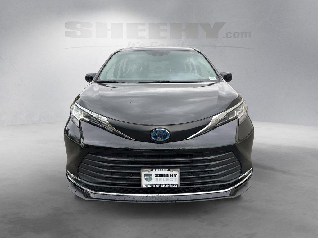 used 2022 Toyota Sienna car, priced at $37,400