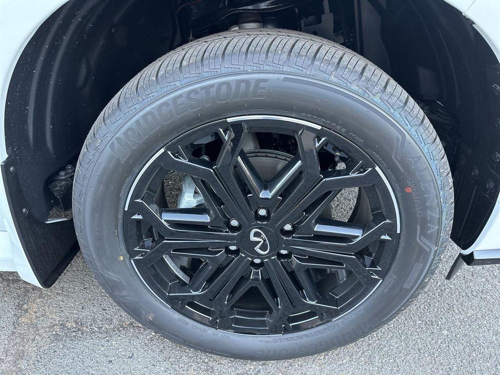 new 2026 INFINITI QX80 car, priced at $95,248