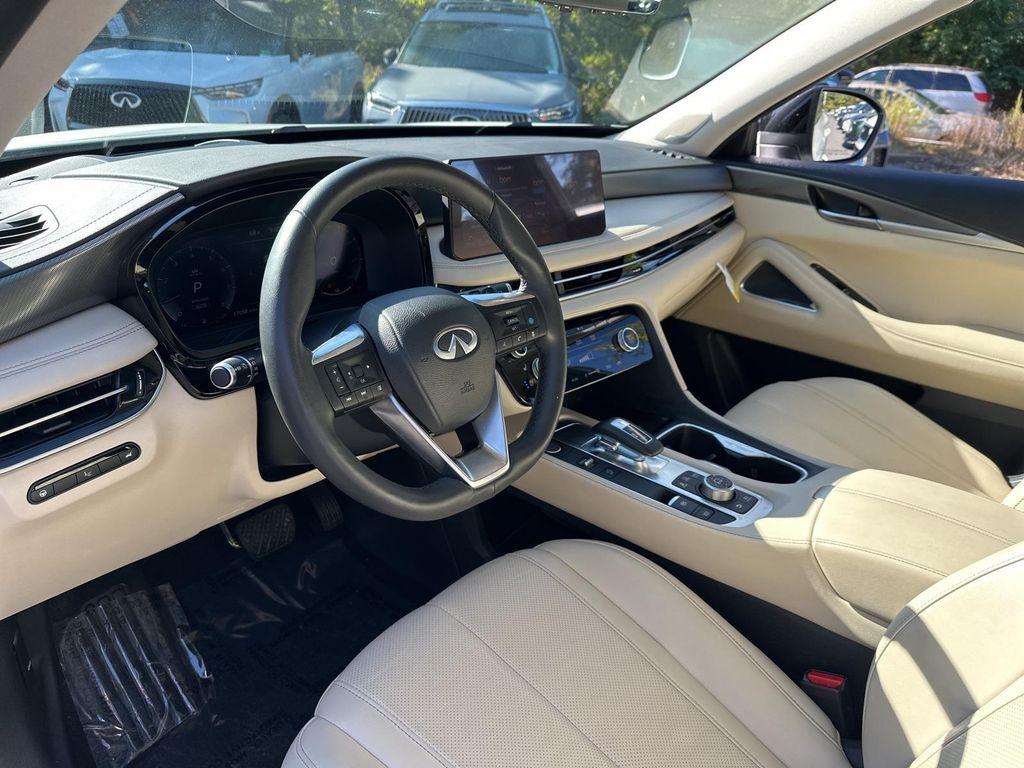 used 2025 INFINITI QX60 car, priced at $45,500