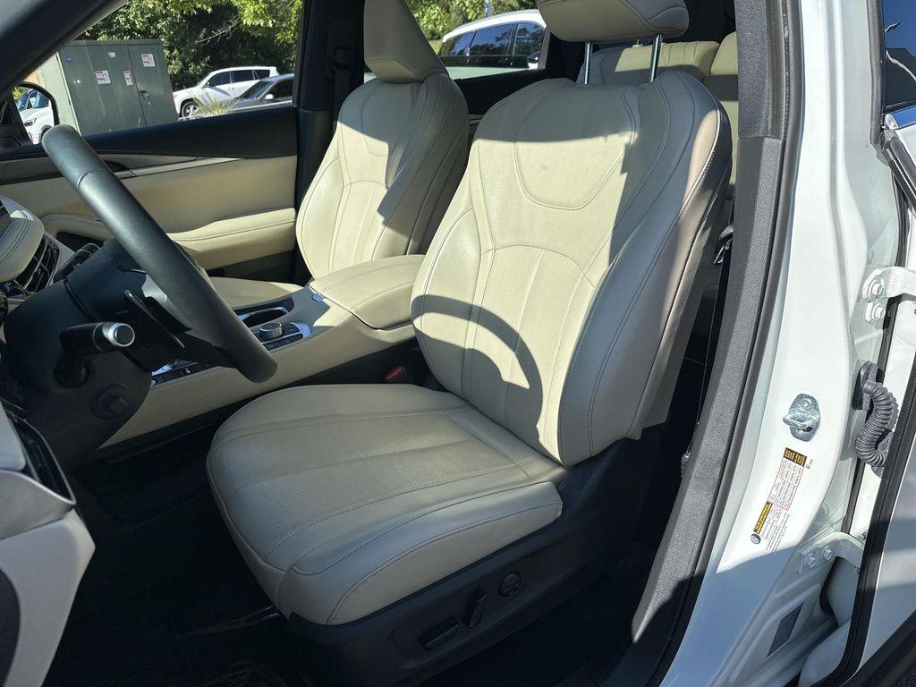 used 2025 INFINITI QX60 car, priced at $45,500