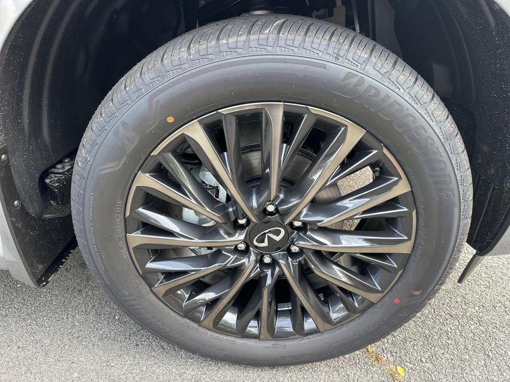 new 2026 INFINITI QX80 car, priced at $116,655