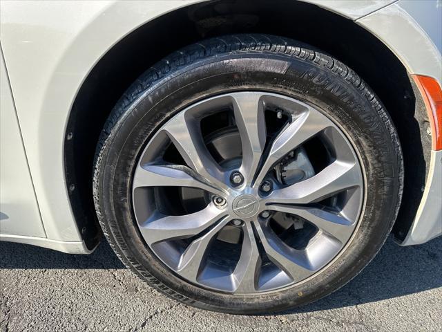 used 2019 Chrysler Pacifica car, priced at $19,995