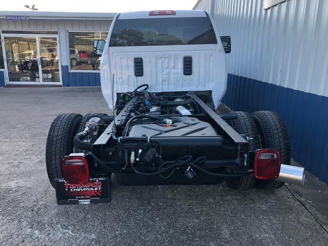 new 2025 Chevrolet Silverado 3500 car, priced at $61,613