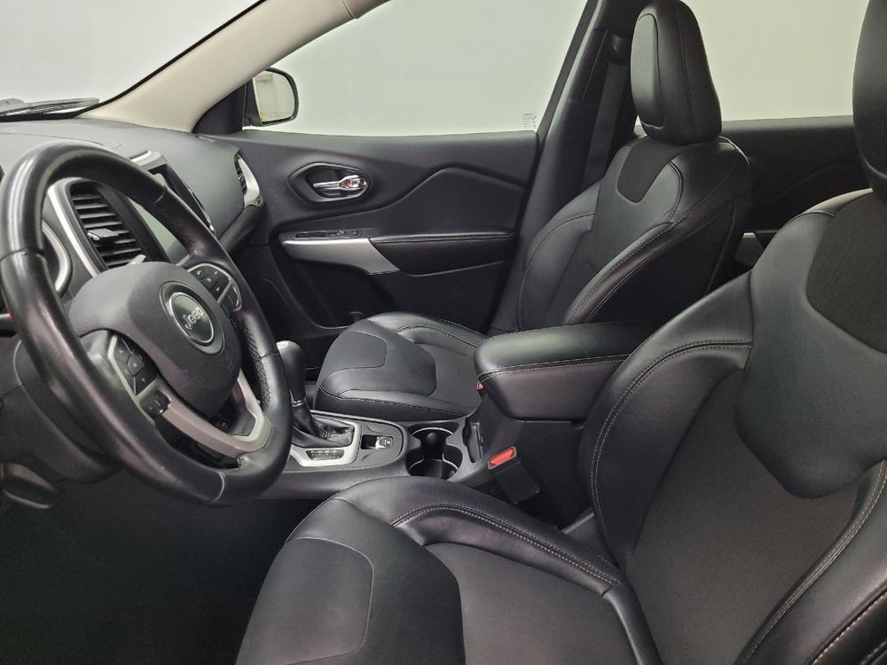 used 2018 Jeep Cherokee car, priced at $15,695