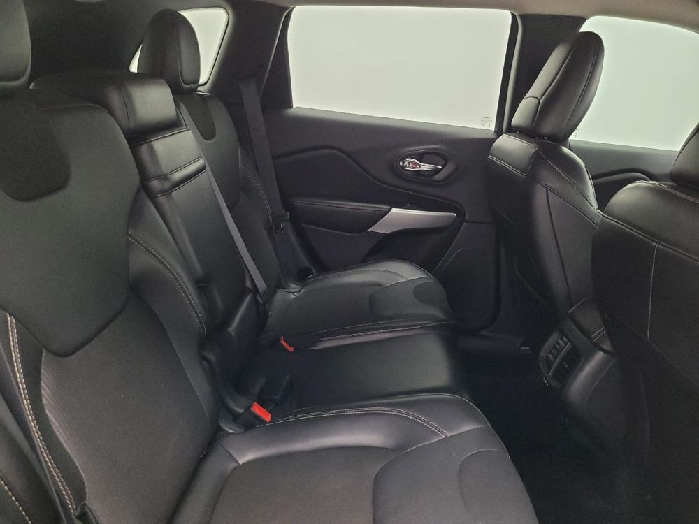 used 2018 Jeep Cherokee car, priced at $15,695