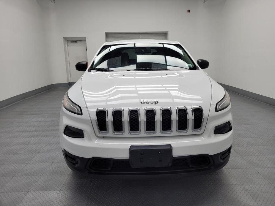 used 2016 Jeep Cherokee car, priced at $14,495