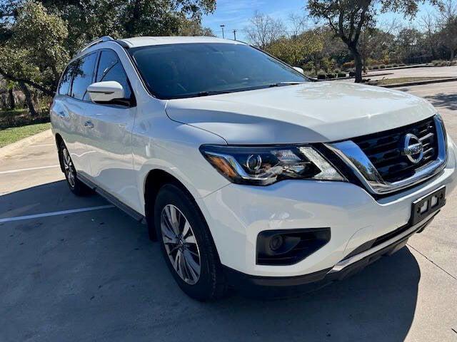 used 2017 Nissan Pathfinder car, priced at $7,999