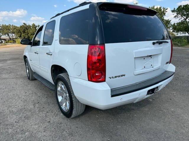 used 2013 GMC Yukon car, priced at $12,999