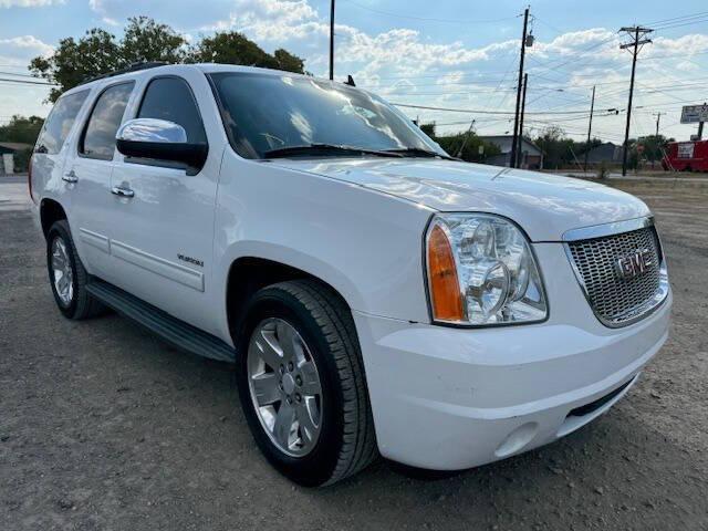 used 2013 GMC Yukon car, priced at $12,999