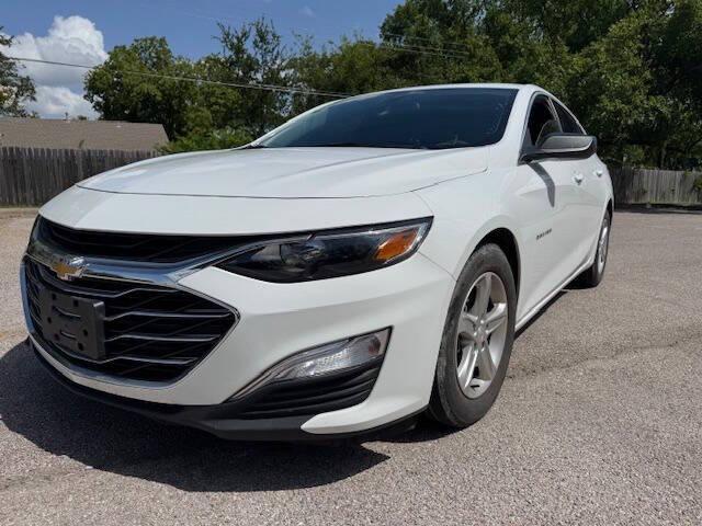 used 2022 Chevrolet Malibu car, priced at $14,999