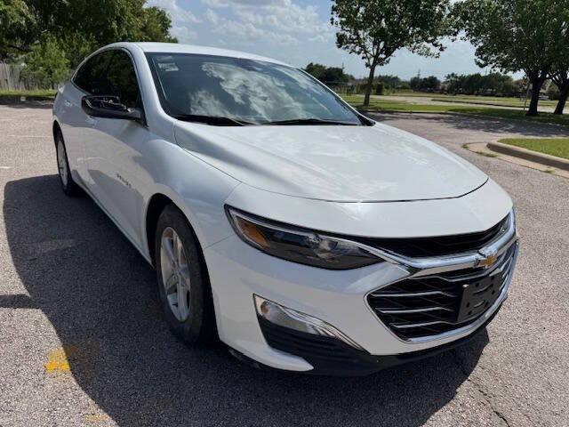 used 2022 Chevrolet Malibu car, priced at $14,999