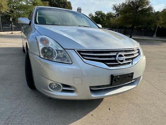 used 2012 Nissan Altima car, priced at $7,999