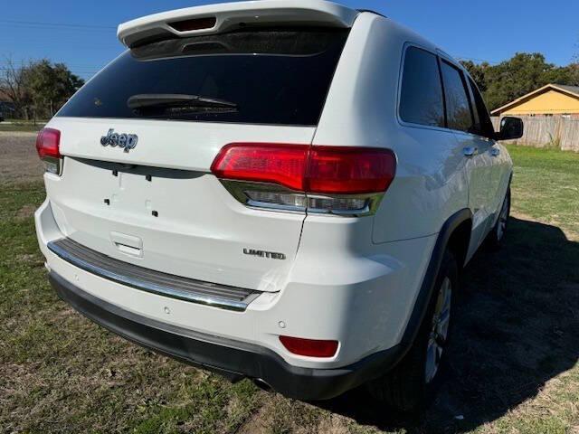 used 2016 Jeep Grand Cherokee car, priced at $13,999