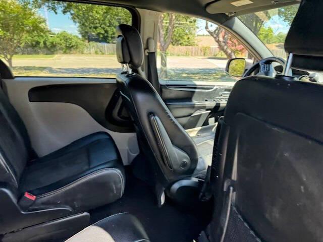 used 2019 Dodge Grand Caravan car, priced at $7,999