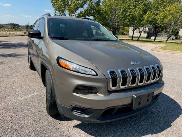 used 2017 Jeep Cherokee car, priced at $7,999