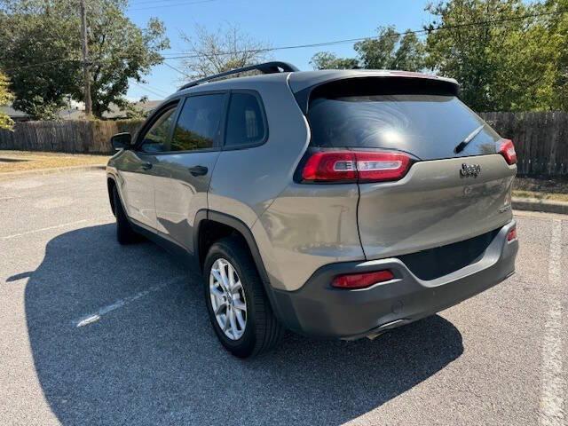 used 2017 Jeep Cherokee car, priced at $7,999