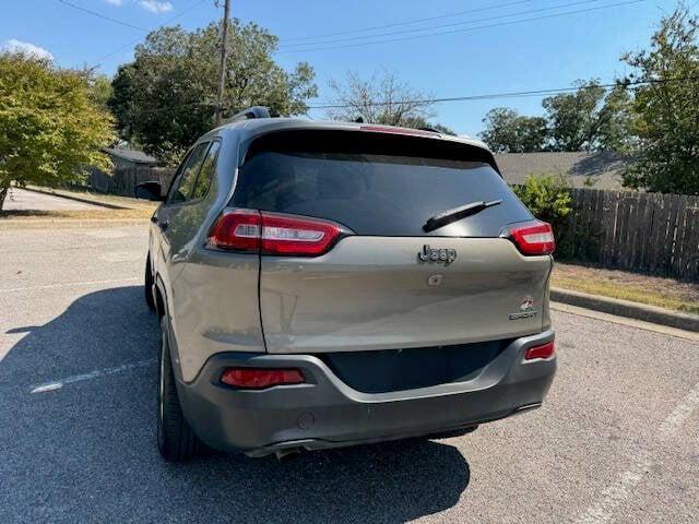 used 2017 Jeep Cherokee car, priced at $7,999