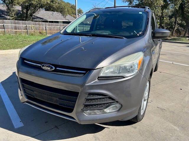 used 2013 Ford Escape car, priced at $9,999