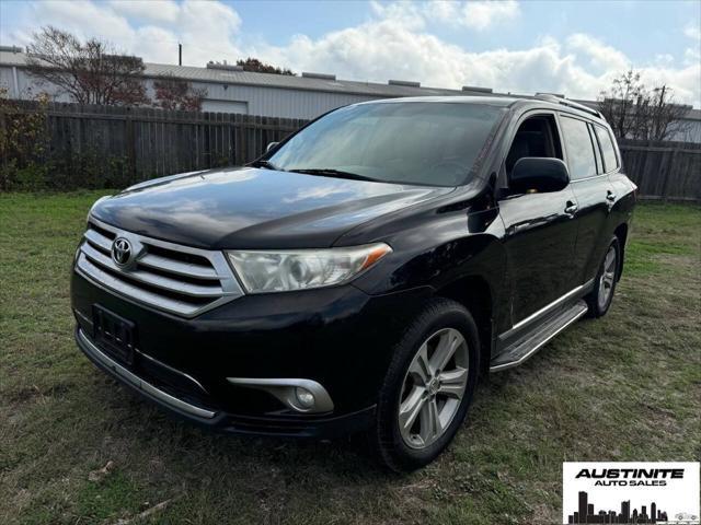 used 2013 Toyota Highlander car, priced at $8,999