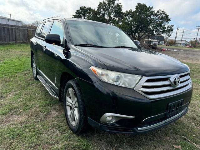 used 2013 Toyota Highlander car, priced at $8,999