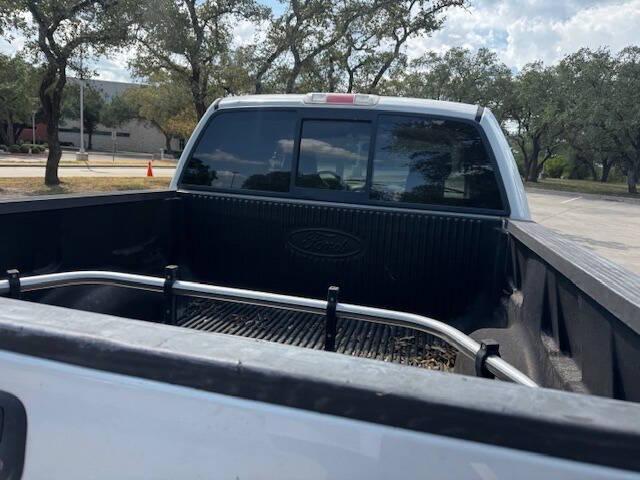 used 2006 Ford F-150 car, priced at $7,999