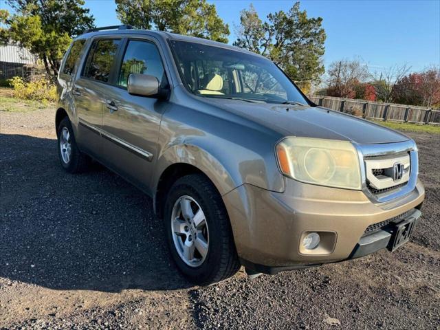 used 2010 Honda Pilot car, priced at $5,999